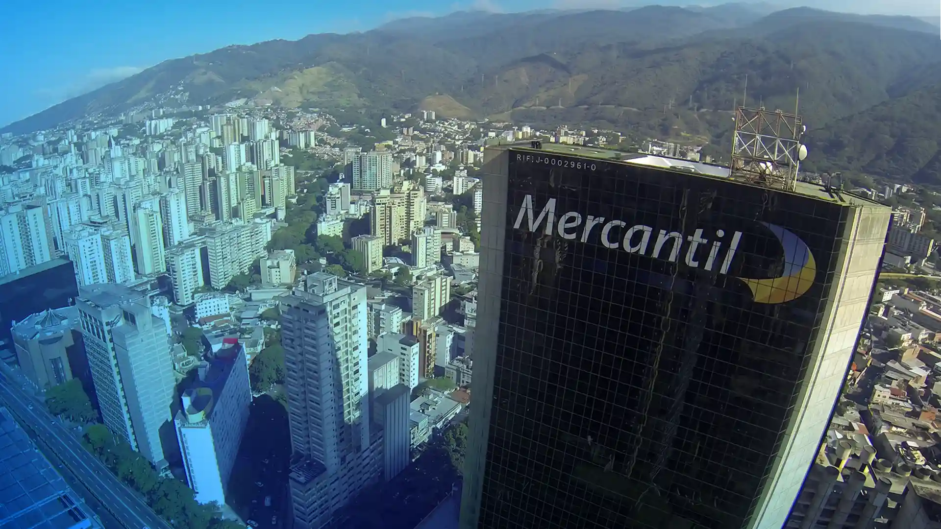 conoce/sala-de-prensa/global-finance-premia-nuevamente-a-mercantil-como-mejor-banco-del-pais